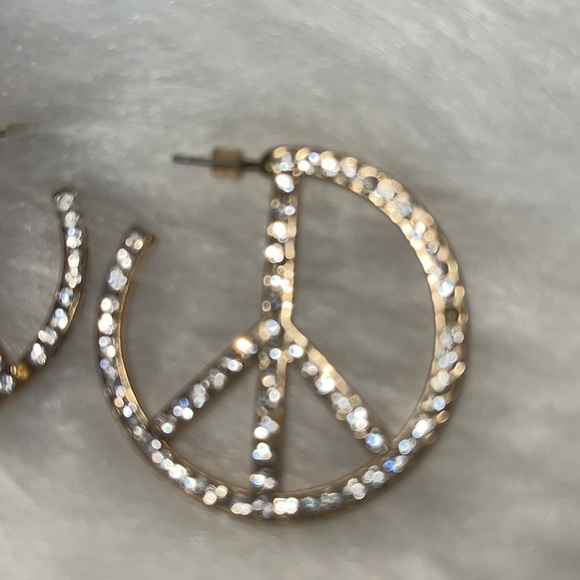 Peace sign hoops - Picture 3 of 4